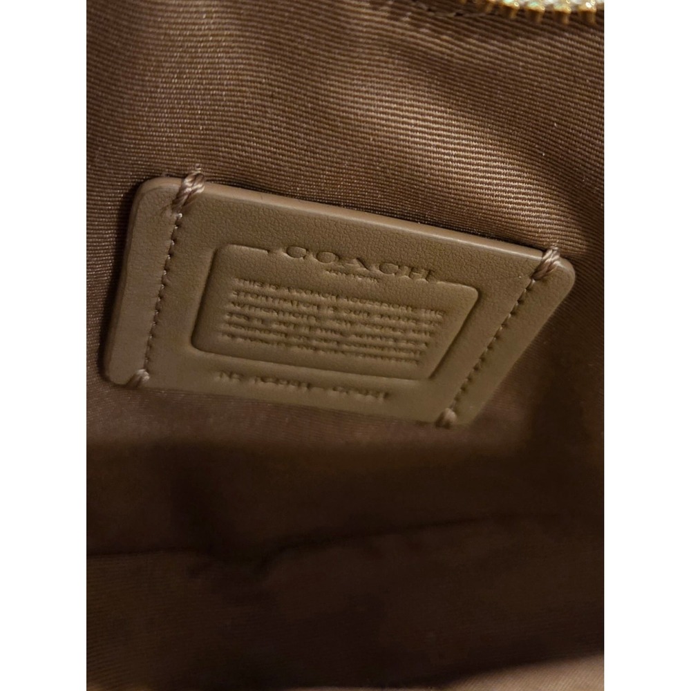 Coach Valentine 2024 Heart Crossbody Signature Coated Canvas Leather - Picture 9 of 10